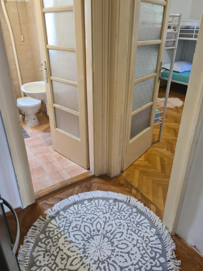 Rooms Jenifer สปลิท ภายนอก รูปภาพ