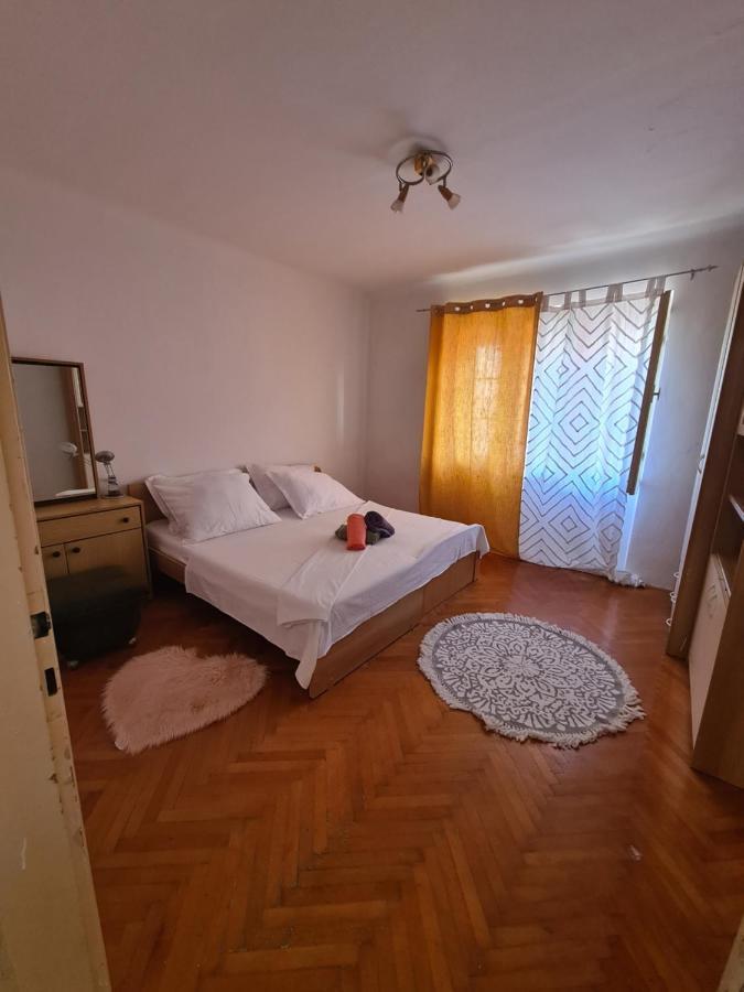 Rooms Jenifer สปลิท ภายนอก รูปภาพ